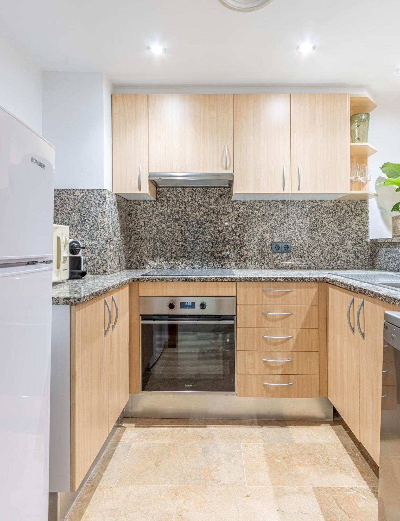 Apartamento Milenial Marinapark - A Pie De Playa Con Piscina Y Parking *